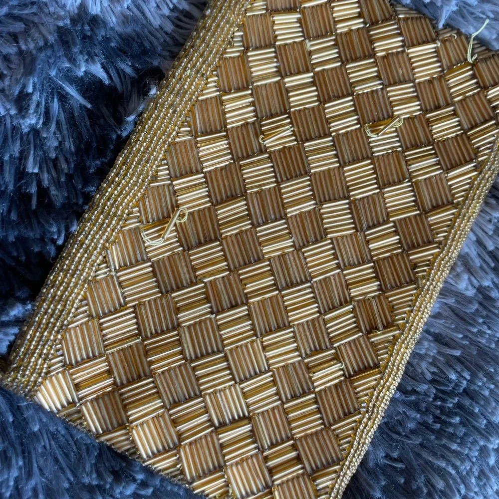 Gold colored Vintage beaded evening bag - Picture 3 of 10